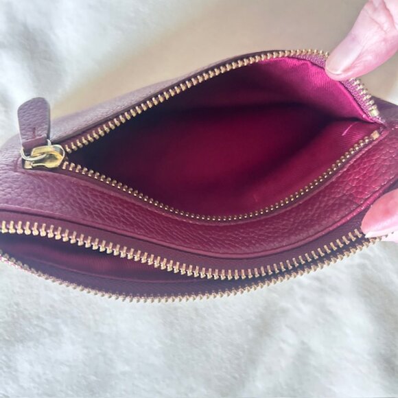 14th & Union Wallet Card and Change Maroon Pebbled 8.5 in x 4.5 in - Picture 5 of 7